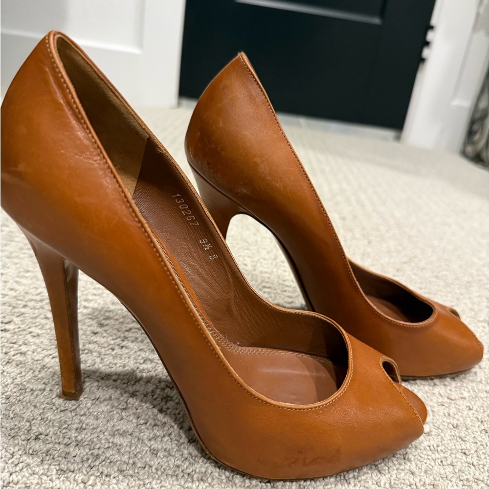 Ralph Lauren Cognac Leather High Heel Pumps
